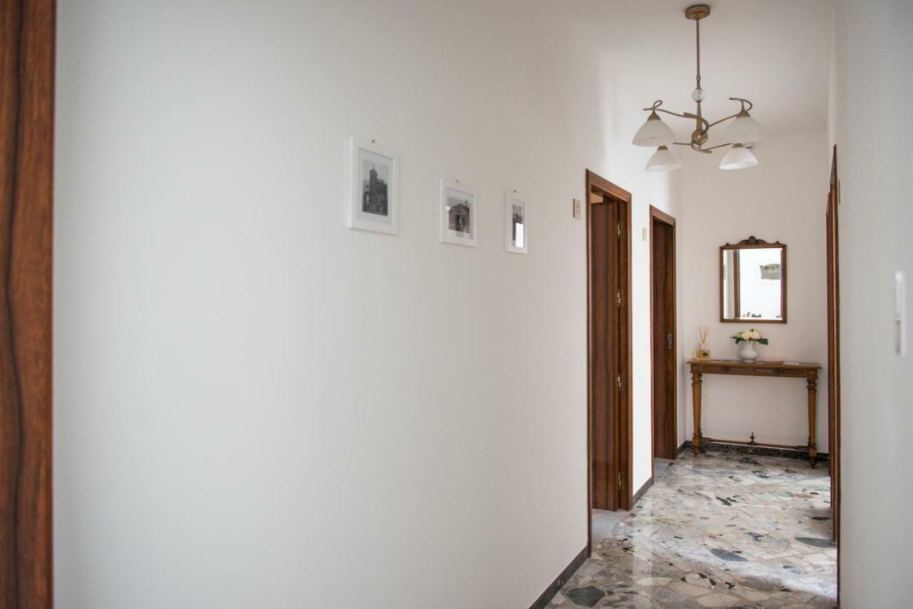 Dimora Cappuccini Guest House Cisternino Exterior foto